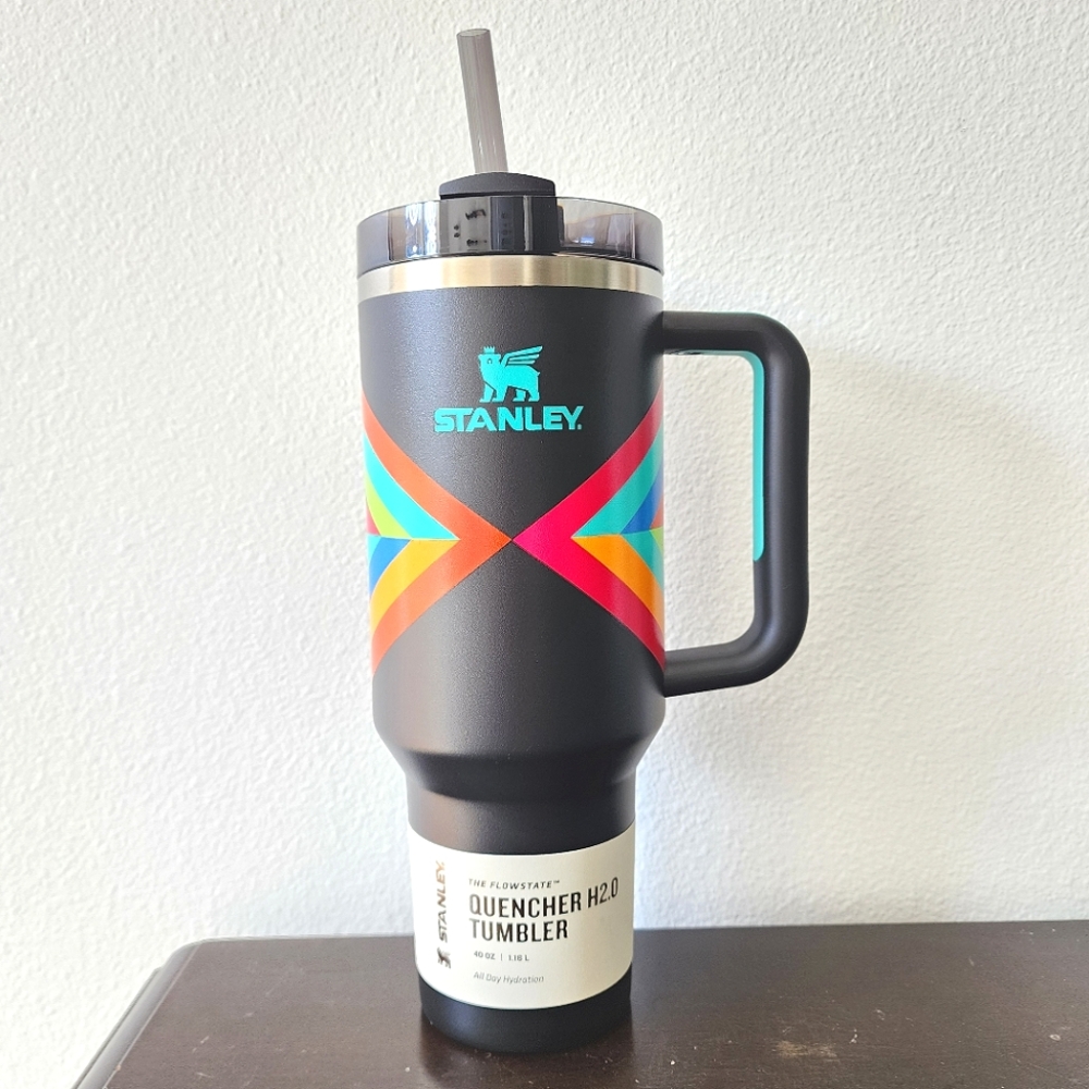 NWT Stanley GEO Storm 40oz Quencher H2O Tumbler